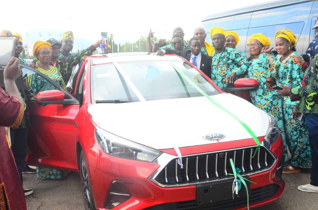 Abeokuta North Teachers Win Prestigious Awards